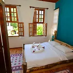 Wood House Hotel 3*