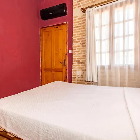 Wood House Hotel 3*
