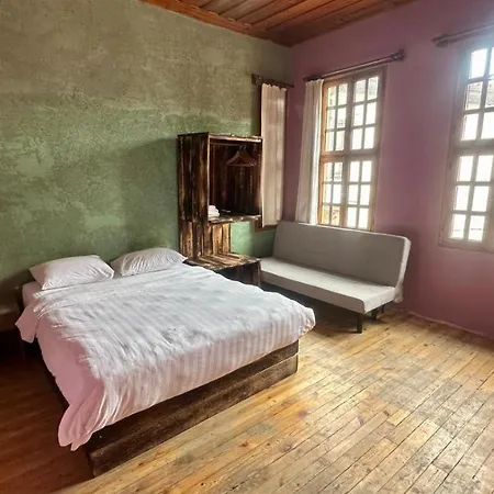 Ξενοδοχείο Wood House Αττάλεια