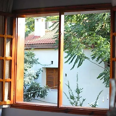 Wood House Hotel
