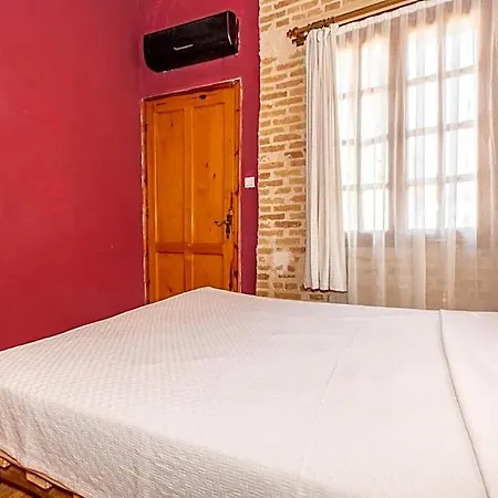 Wood House 3*