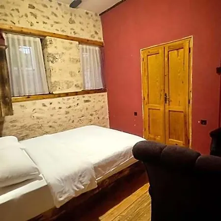 Wood House Hotel Antália