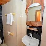 Wood House Hotel 3*