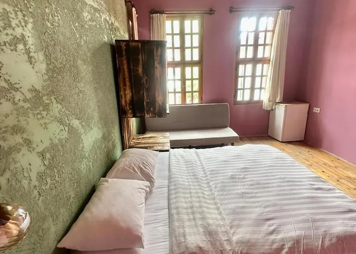 Hotel Wood House