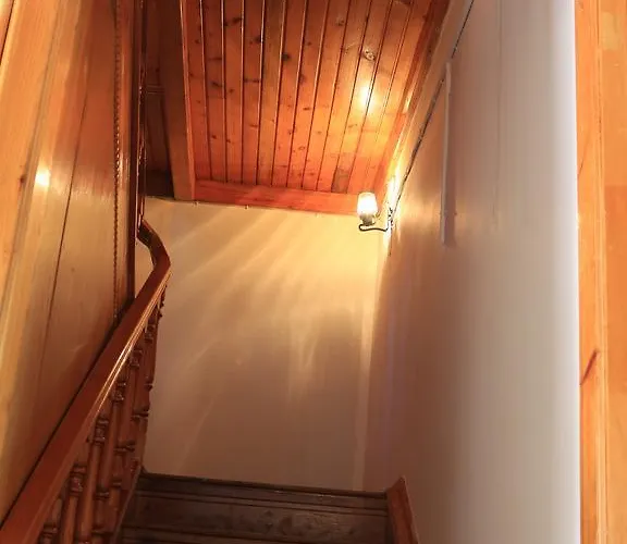 Wood House Hotel